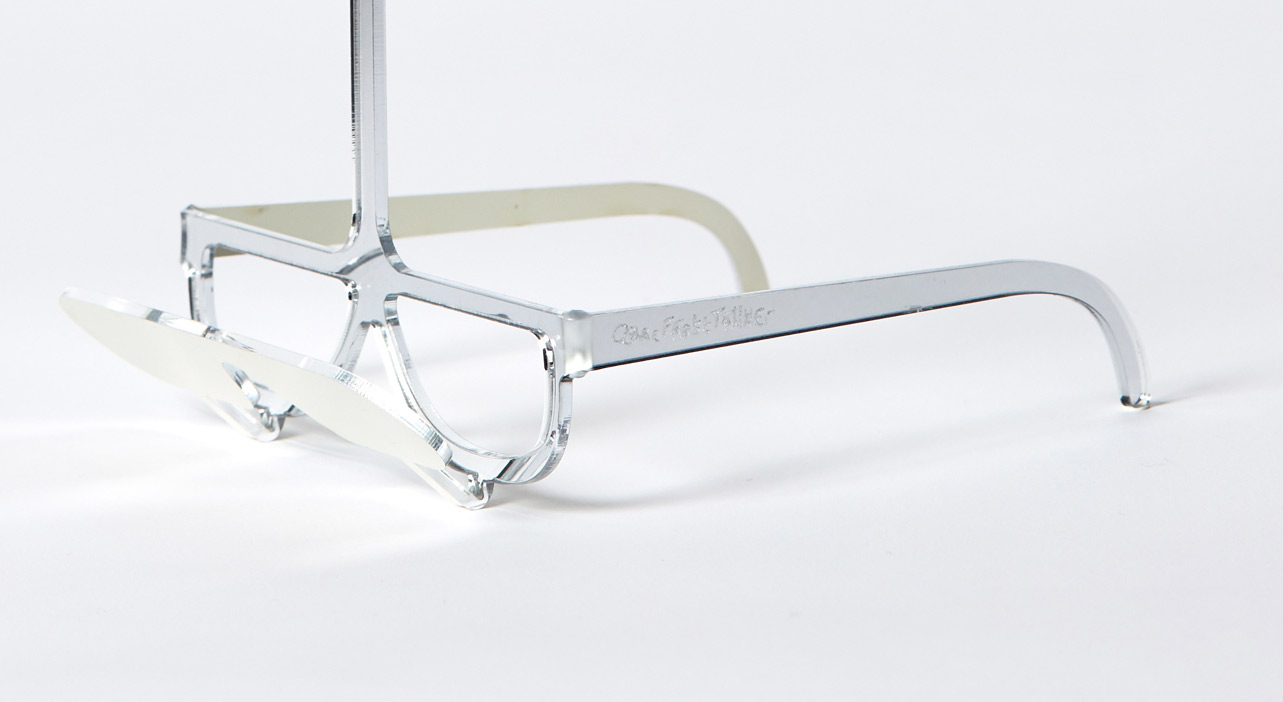 Dominic-Wilcox-One-Foot-Taller-Glasses-detail.jpg