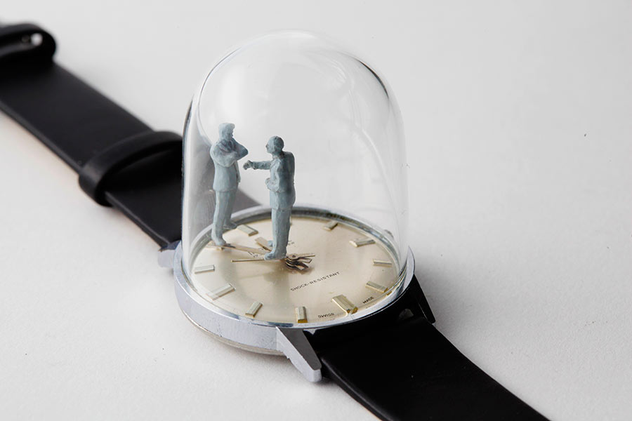 Watch Sculptures: unrequited handshake