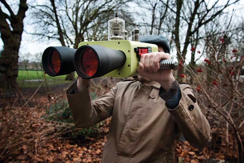 binocular.jpg