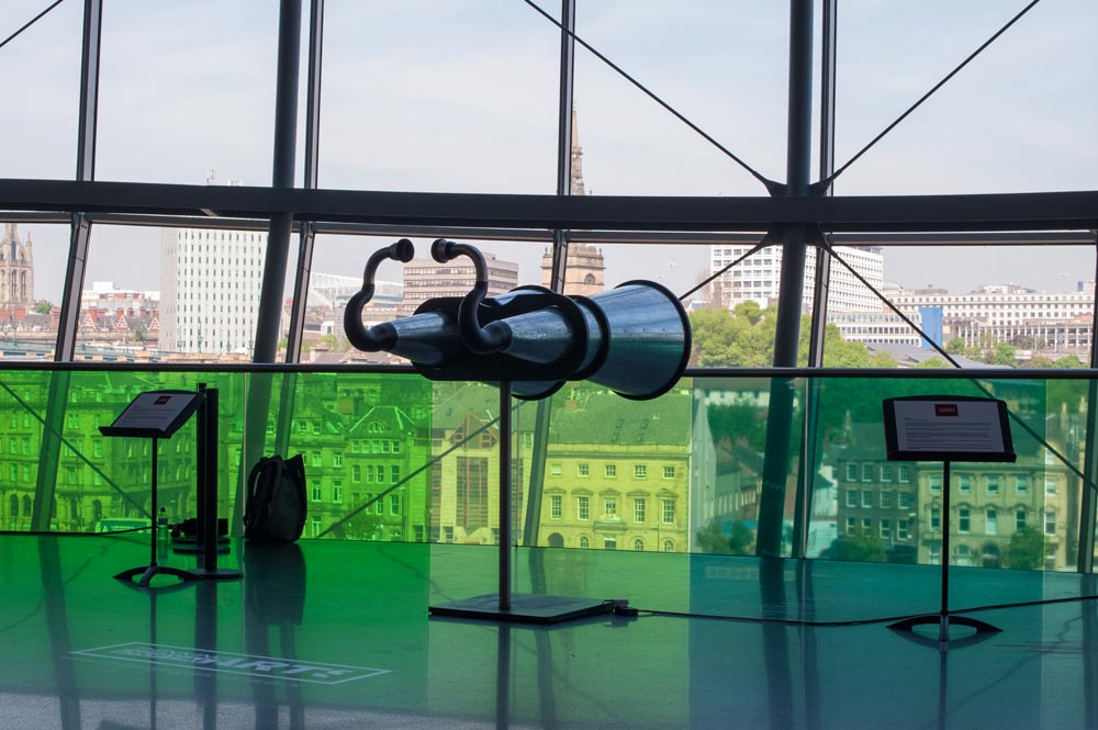 BINAUDIOS, Dominic wilcox