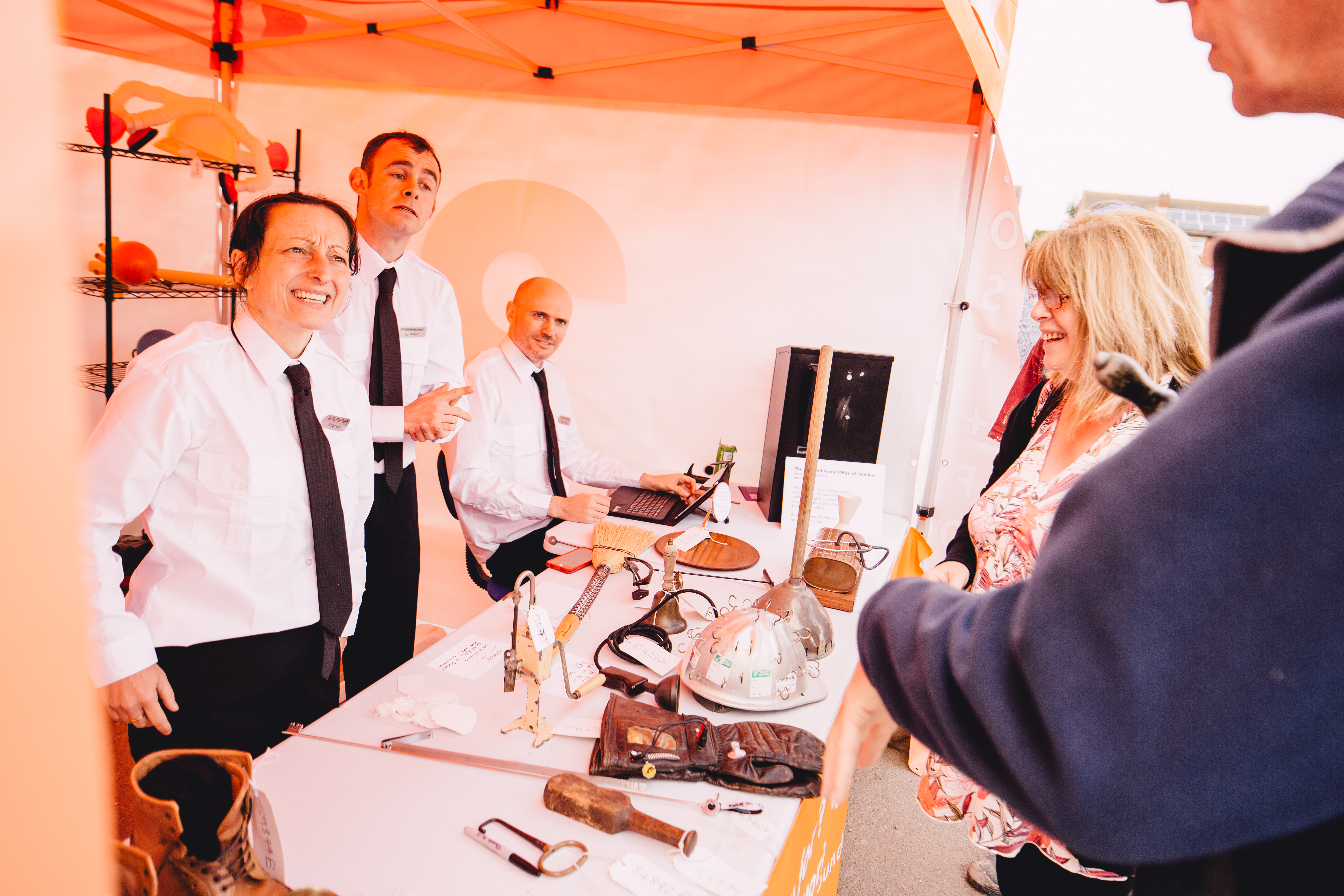 Office_of_Lost_and_Found_Oddities_2017_Walton_Street_Market_-_25th_October_2016-137_Tom_Arran.jpg